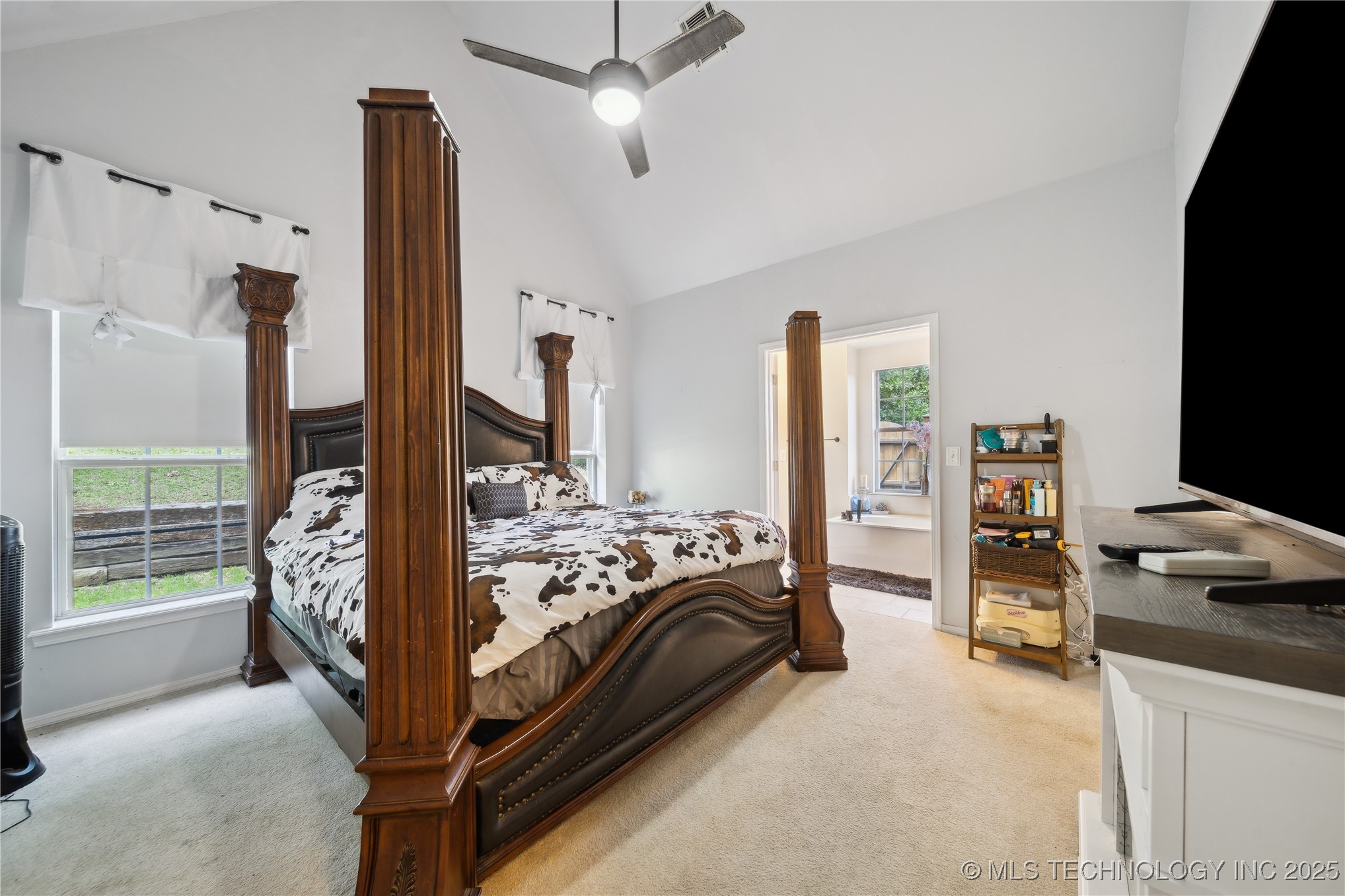 4602 S Linwood Drive