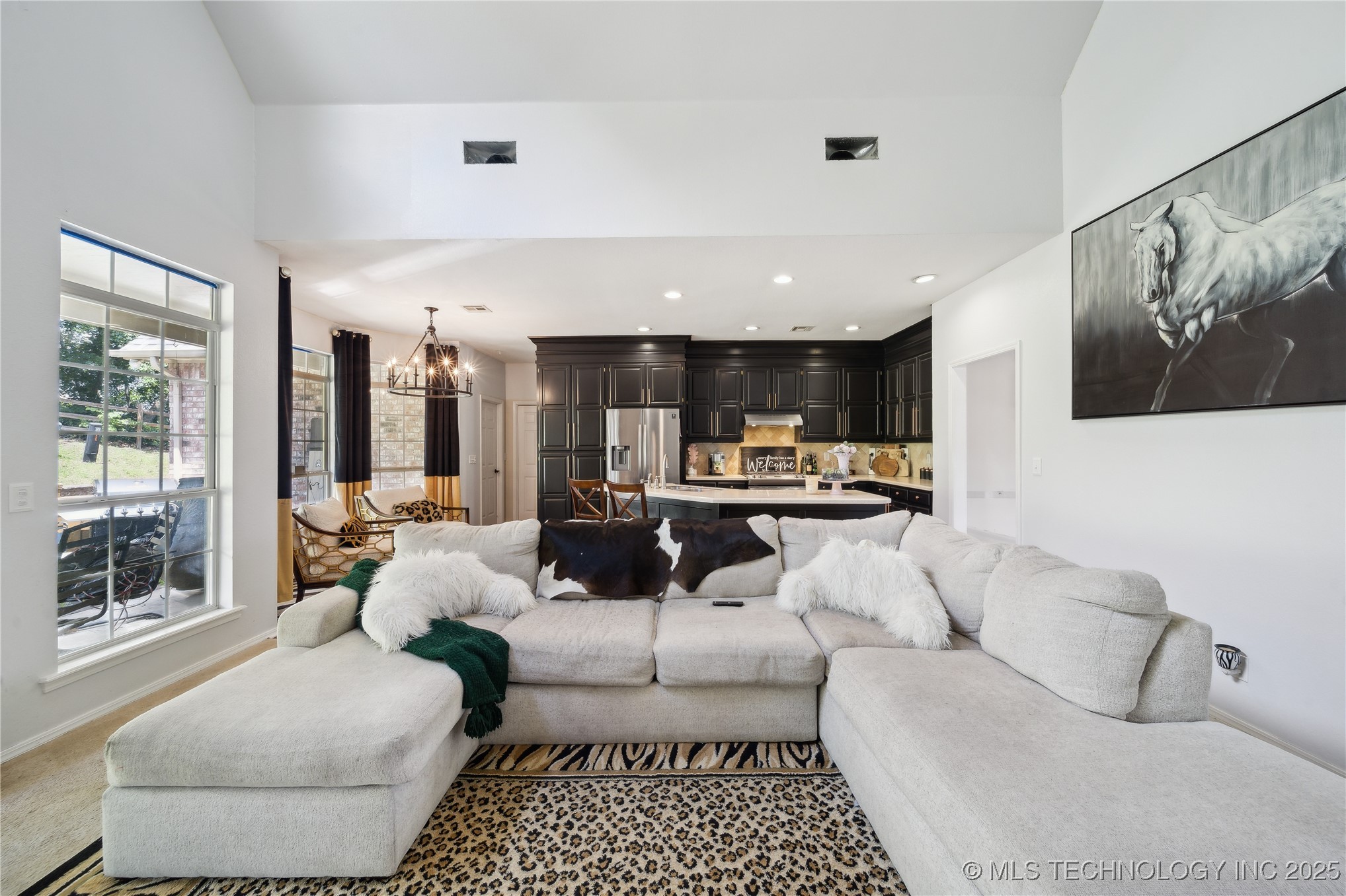 4602 S Linwood Drive