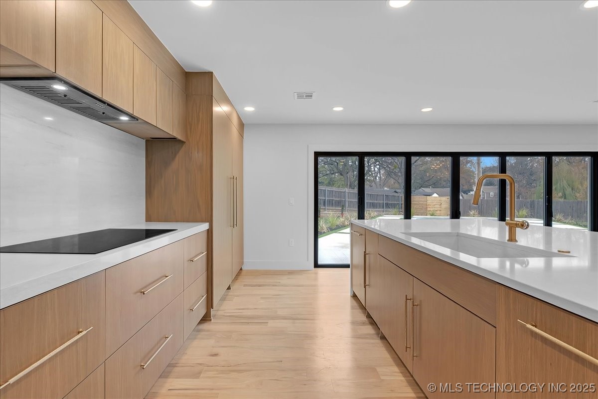 4717 S Atlanta Place