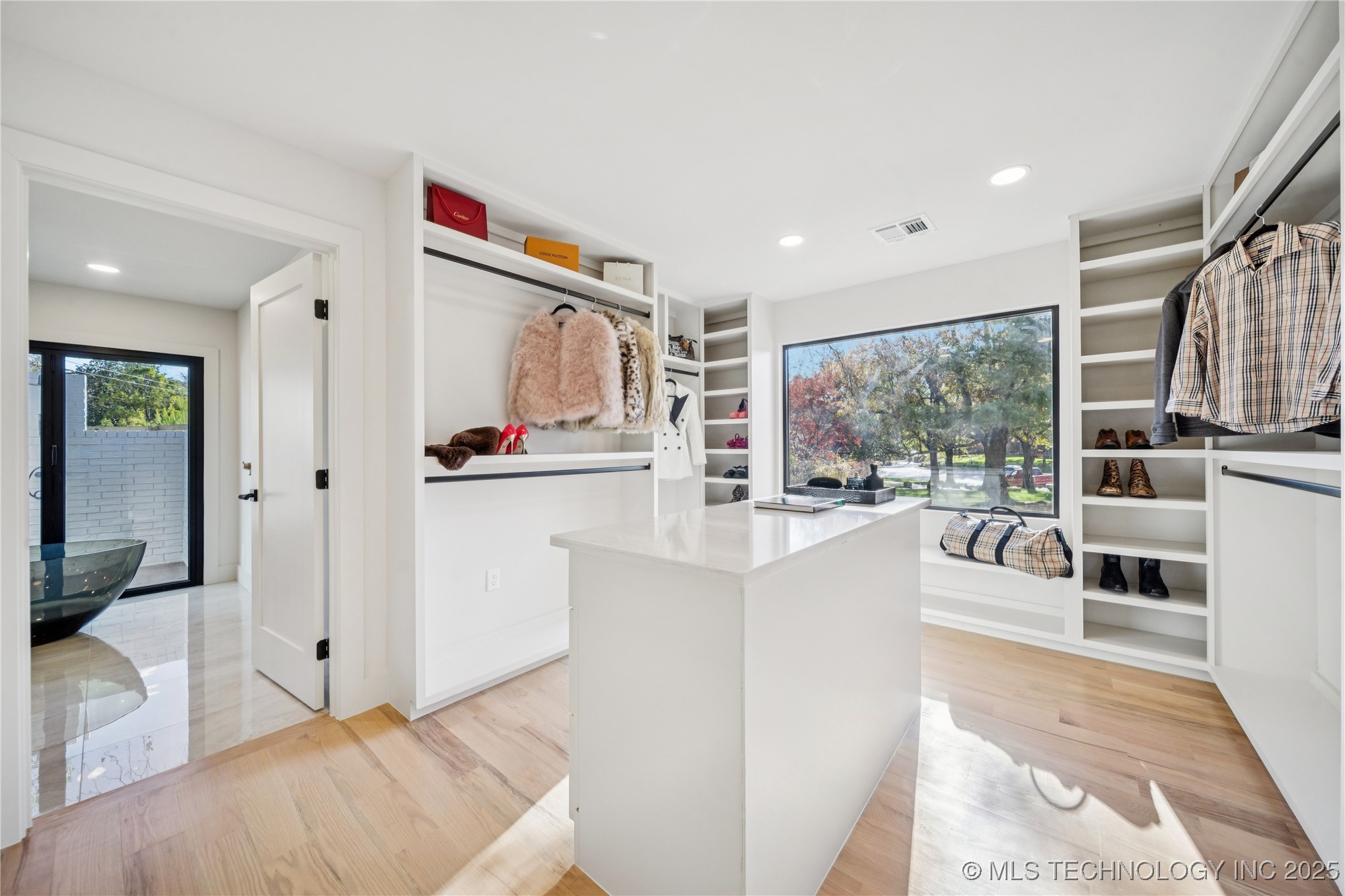 4717 S Atlanta Place