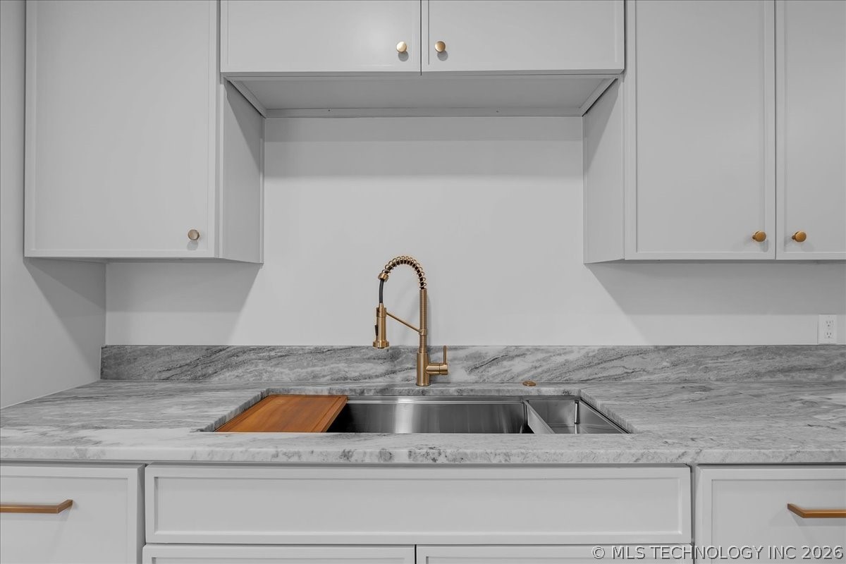 4717 S Atlanta Place