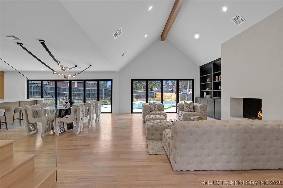 4717 S Atlanta Place