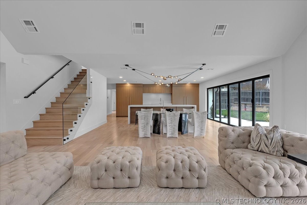 4717 S Atlanta Place