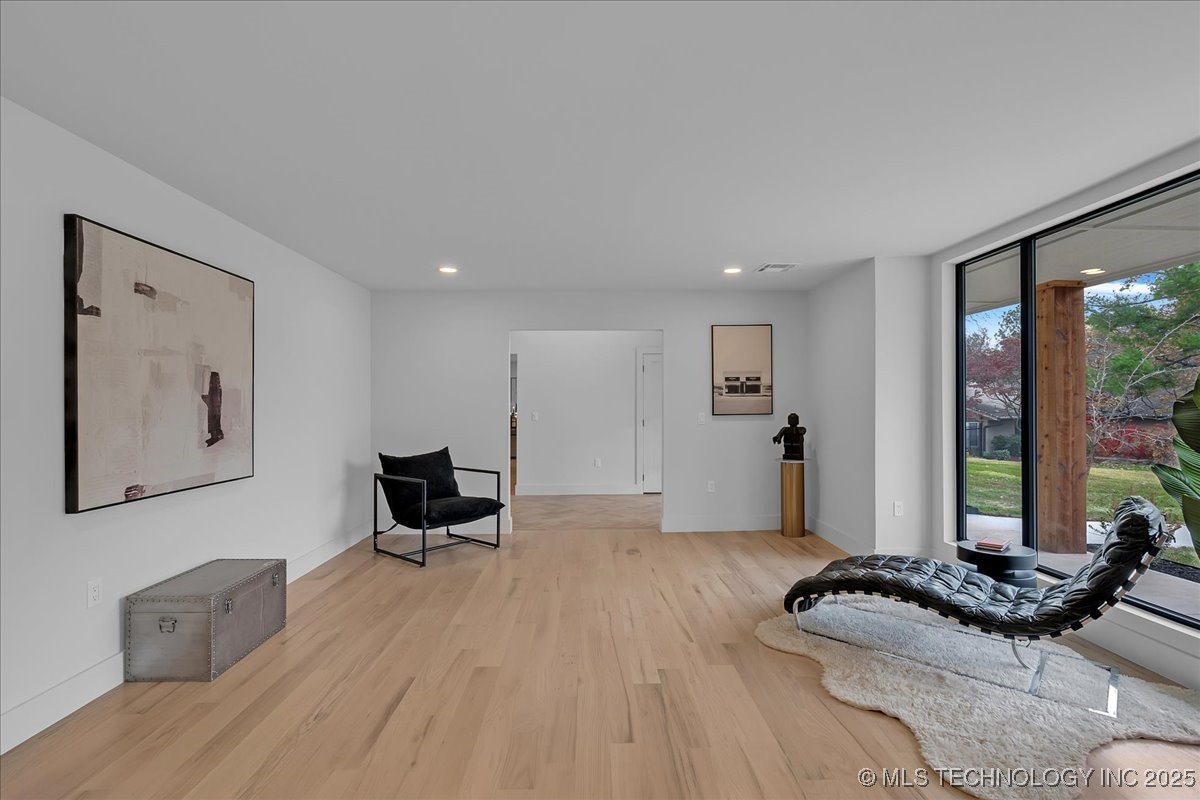 4717 S Atlanta Place