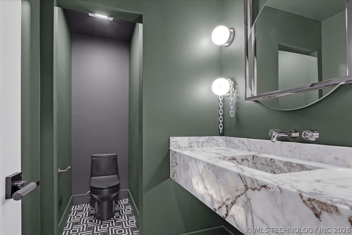 4717 S Atlanta Place