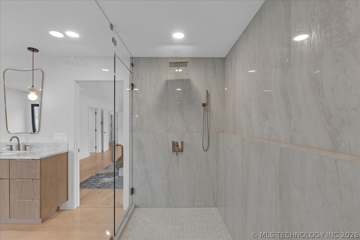 4717 S Atlanta Place