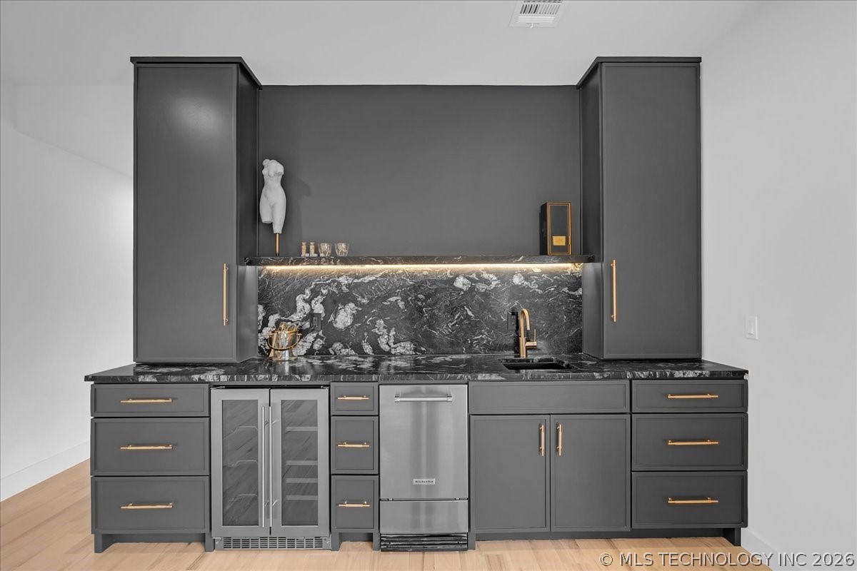 4717 S Atlanta Place