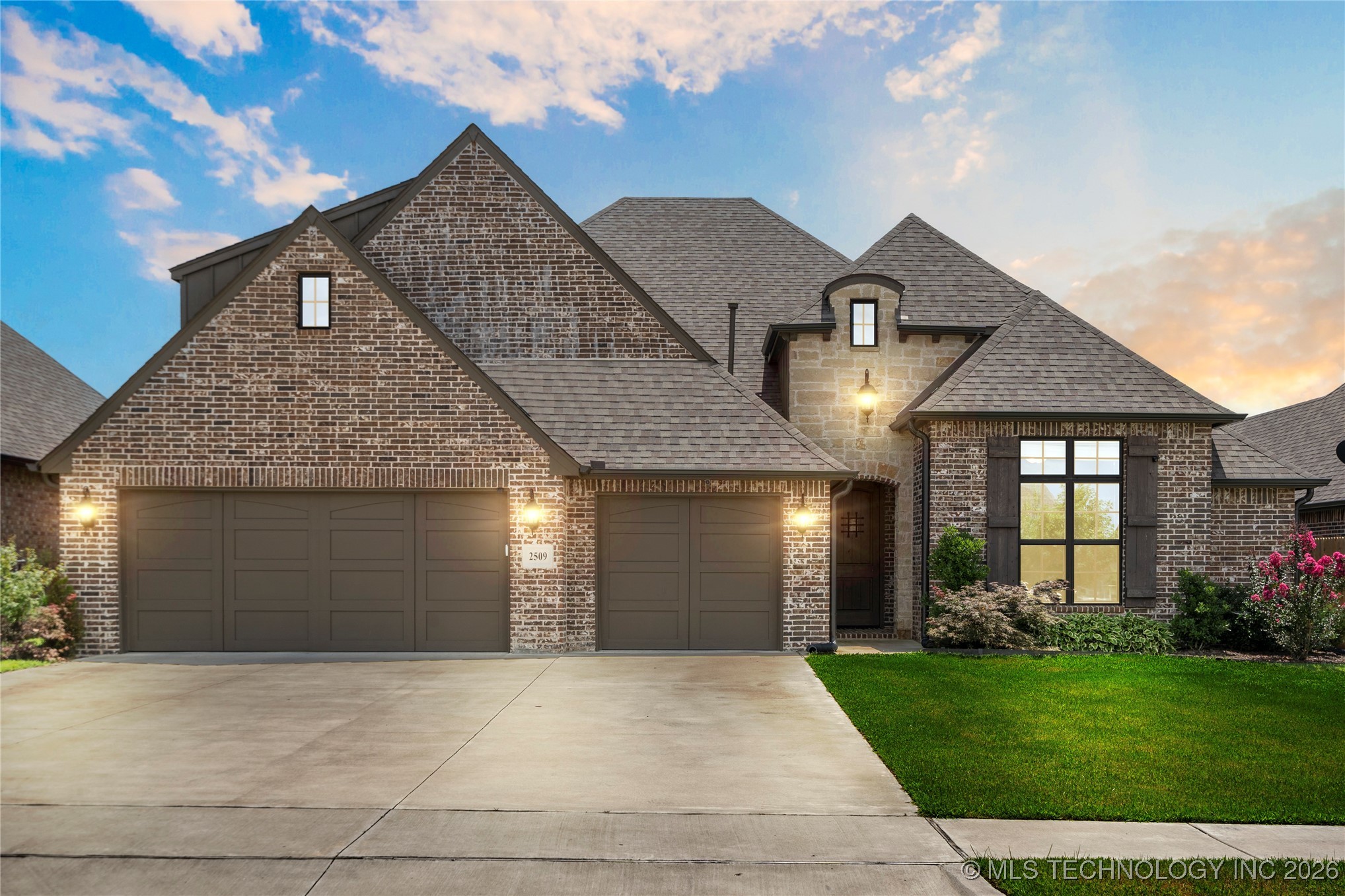 2509 E Northampton Street