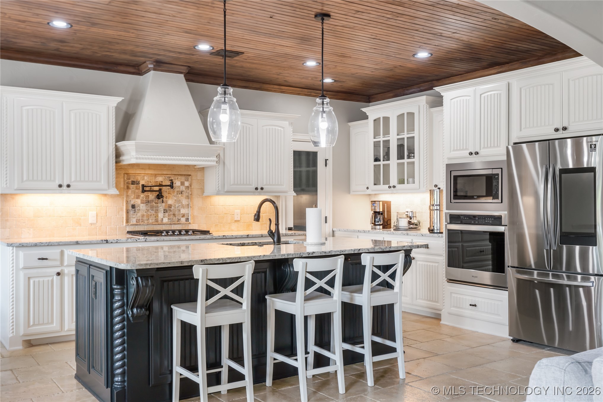 2509 E Northampton Street