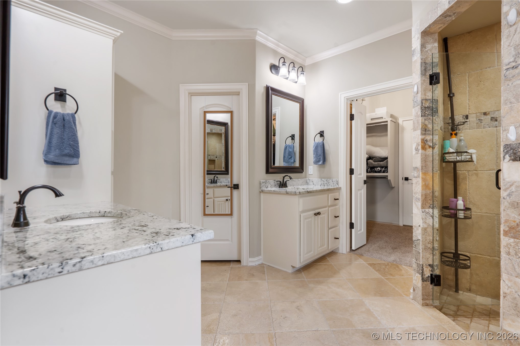 2509 E Northampton Street