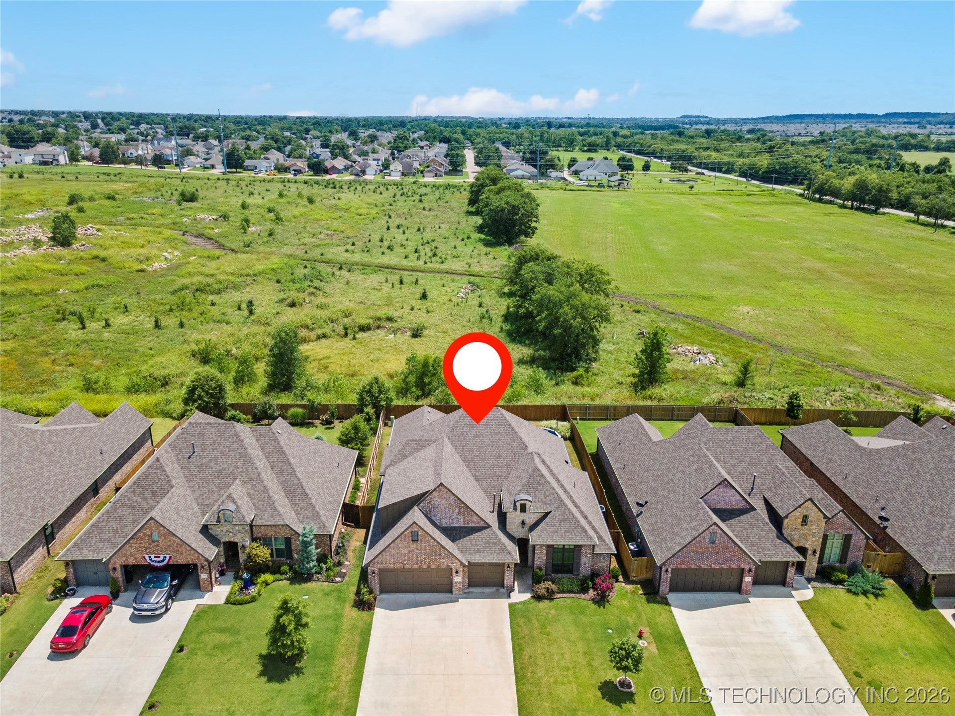 2509 E Northampton Street