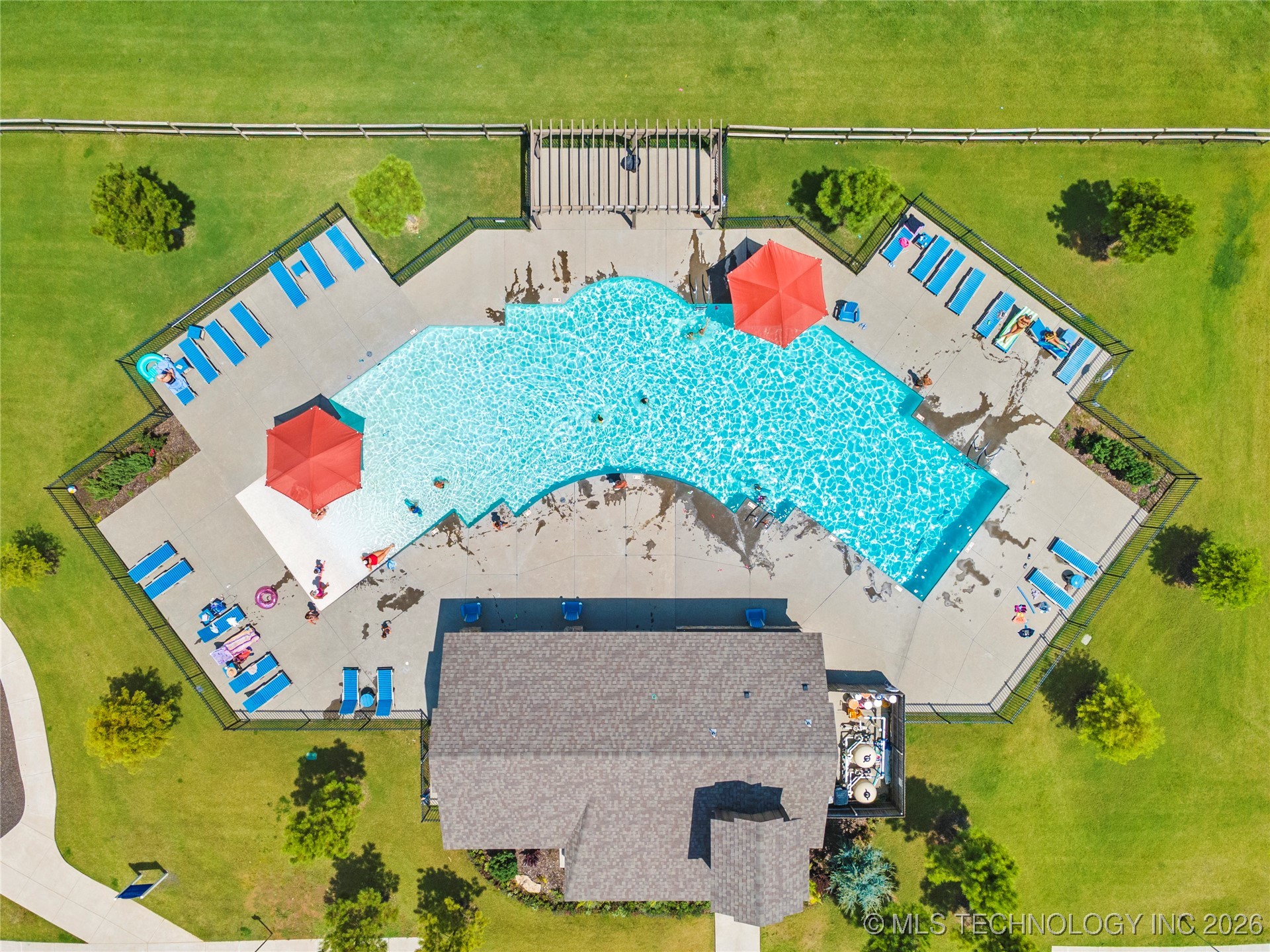 2509 E Northampton Street