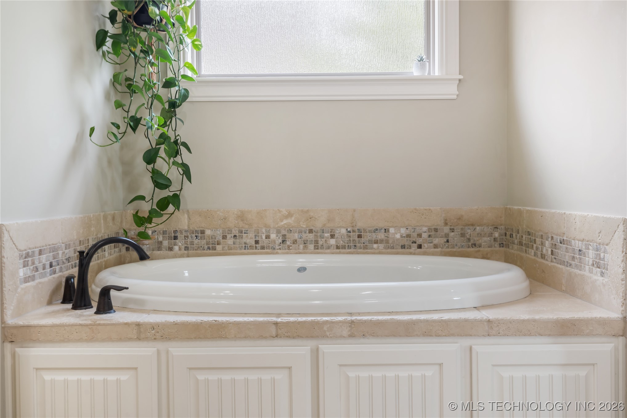 2509 E Northampton Street