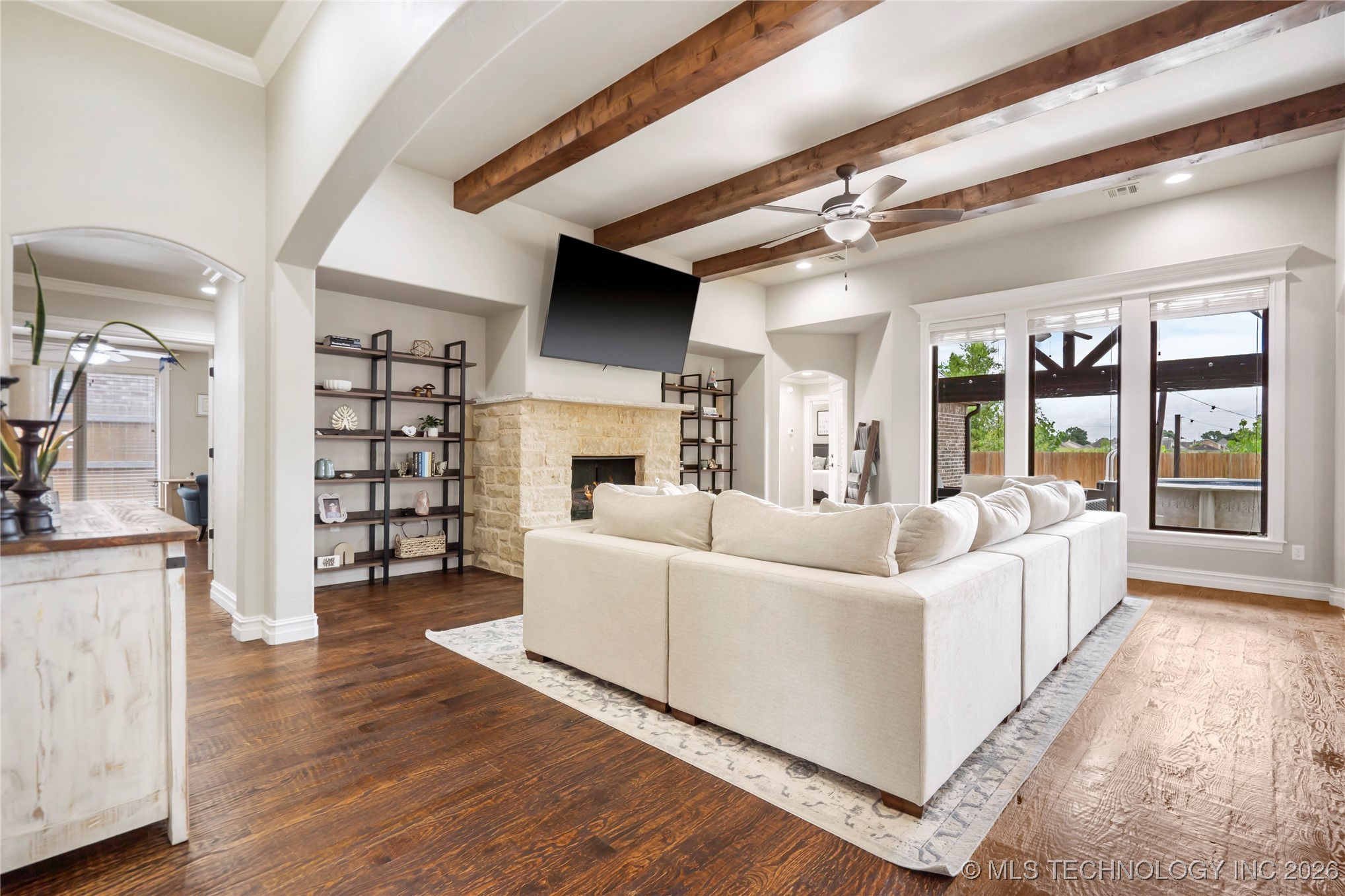 2509 E Northampton Street