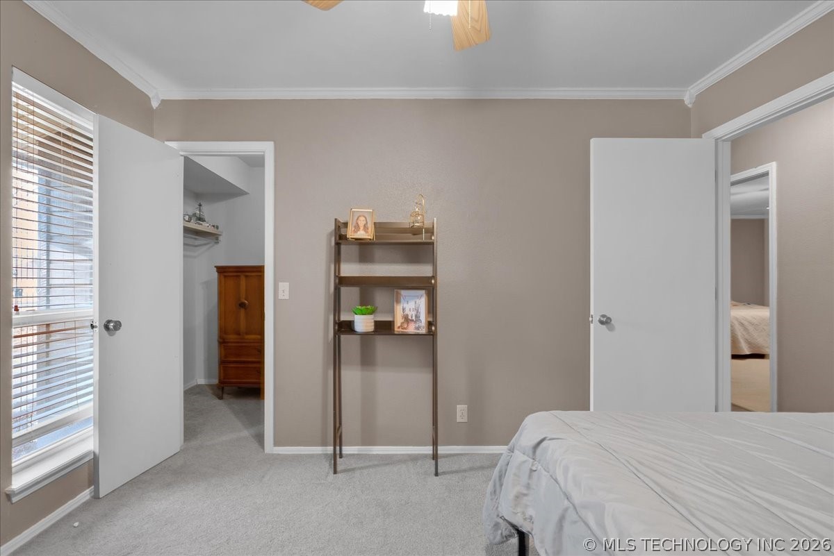 2652 W Galveston Street