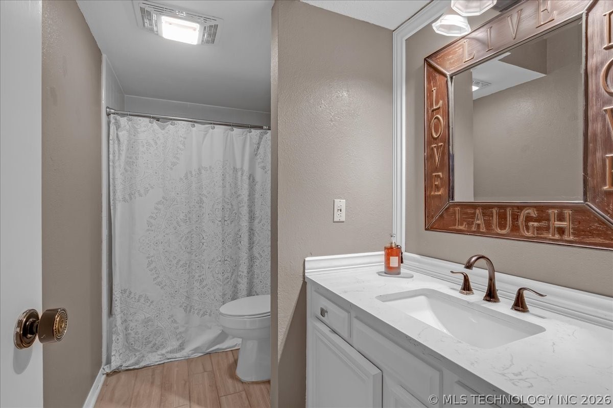 2652 W Galveston Street