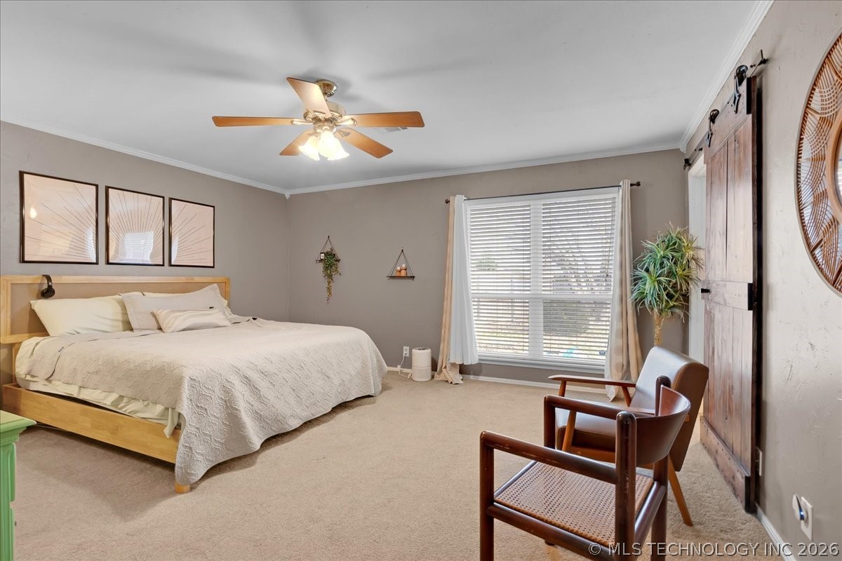 2652 W Galveston Street