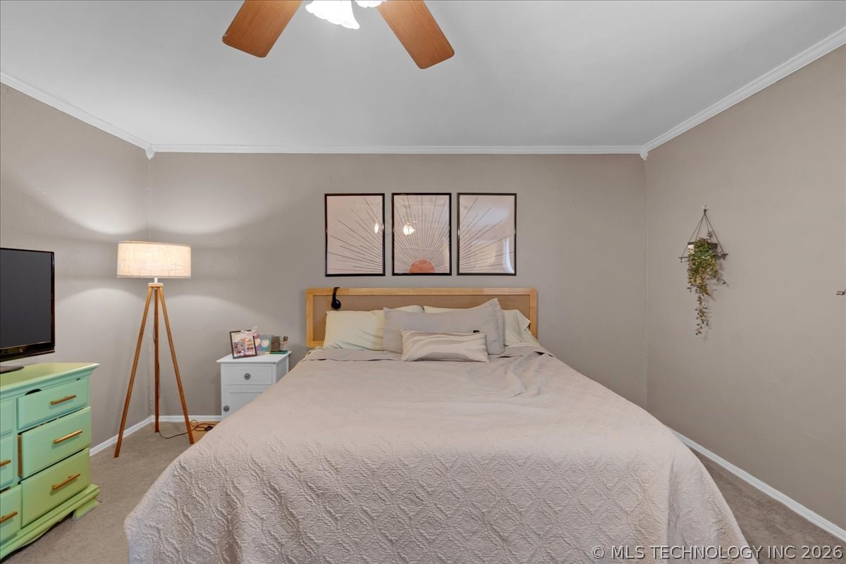 2652 W Galveston Street