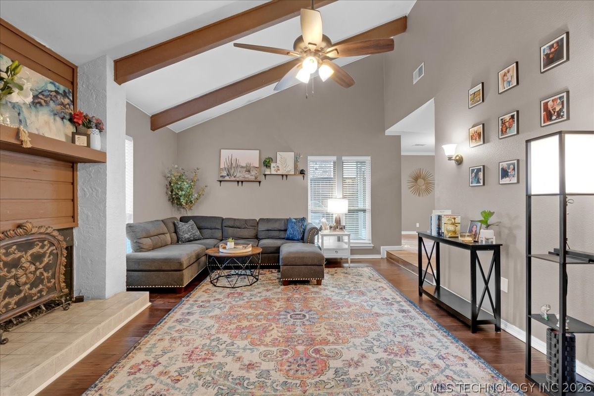 2652 W Galveston Street