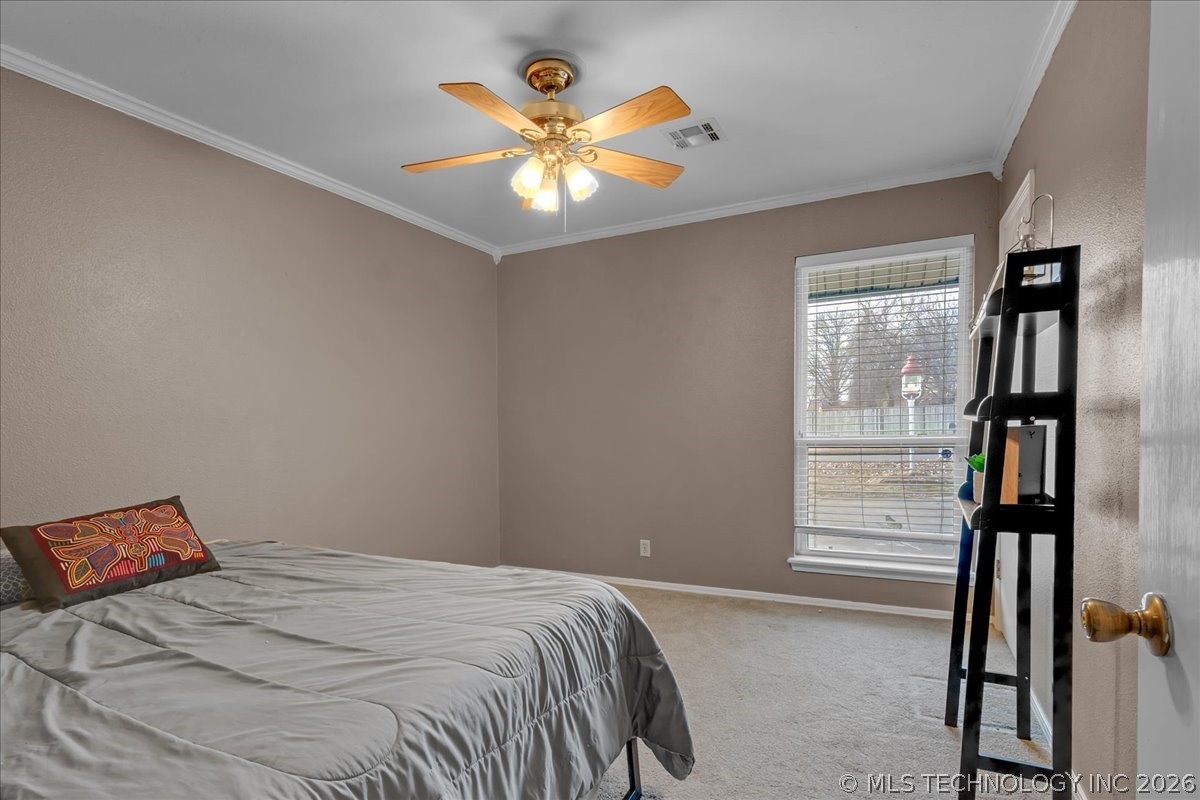 2652 W Galveston Street