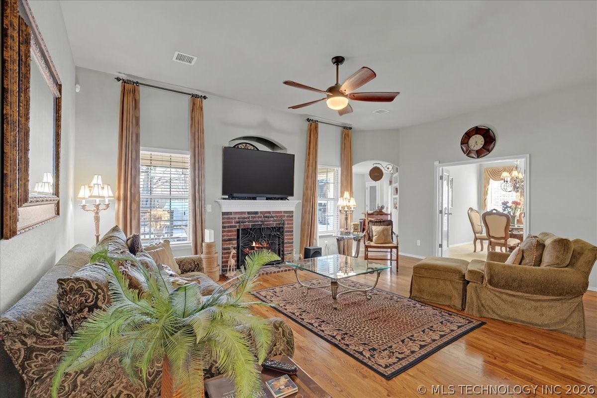 4917 S 190th East Avenue W