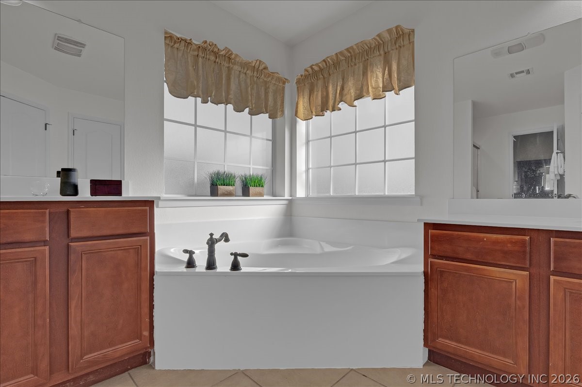 4917 S 190th East Avenue W