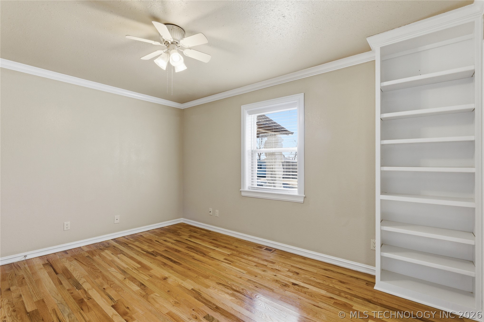 8512 E 121st Street S