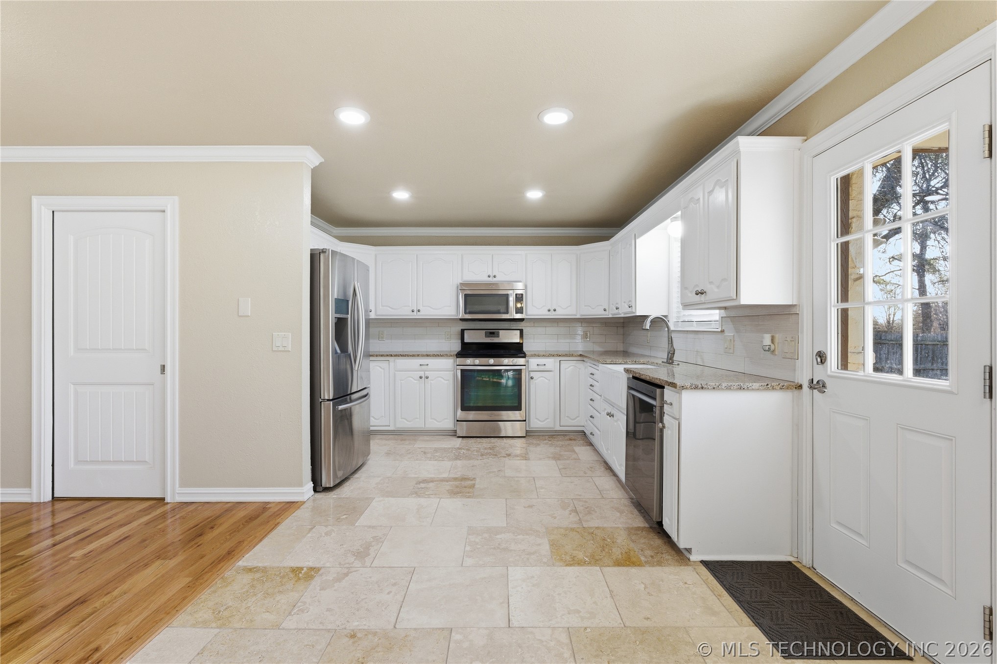 8512 E 121st Street S