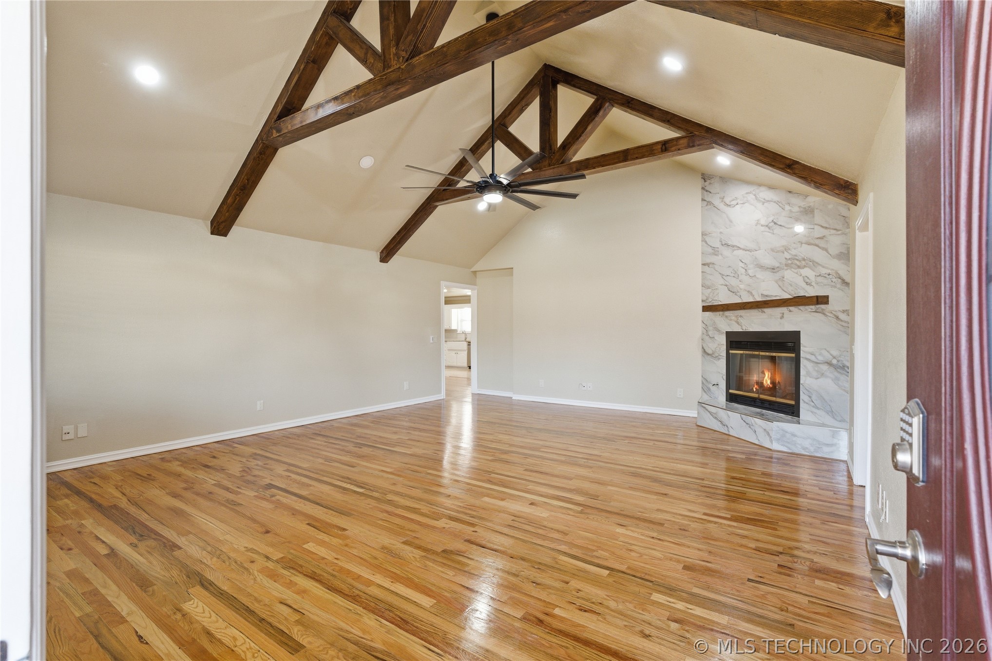 8512 E 121st Street S