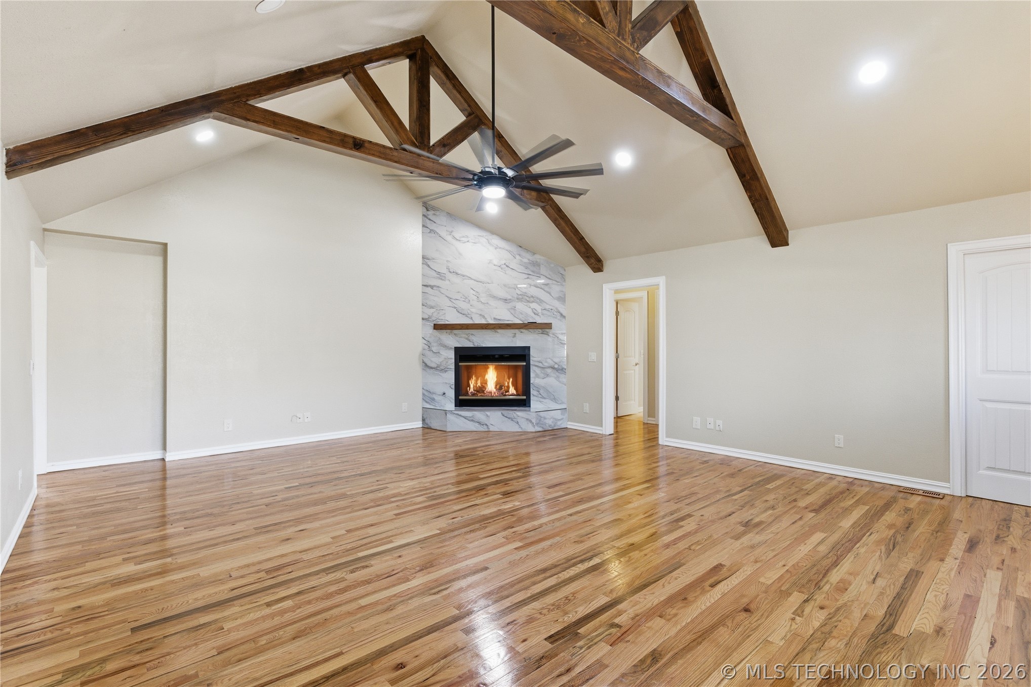 8512 E 121st Street S