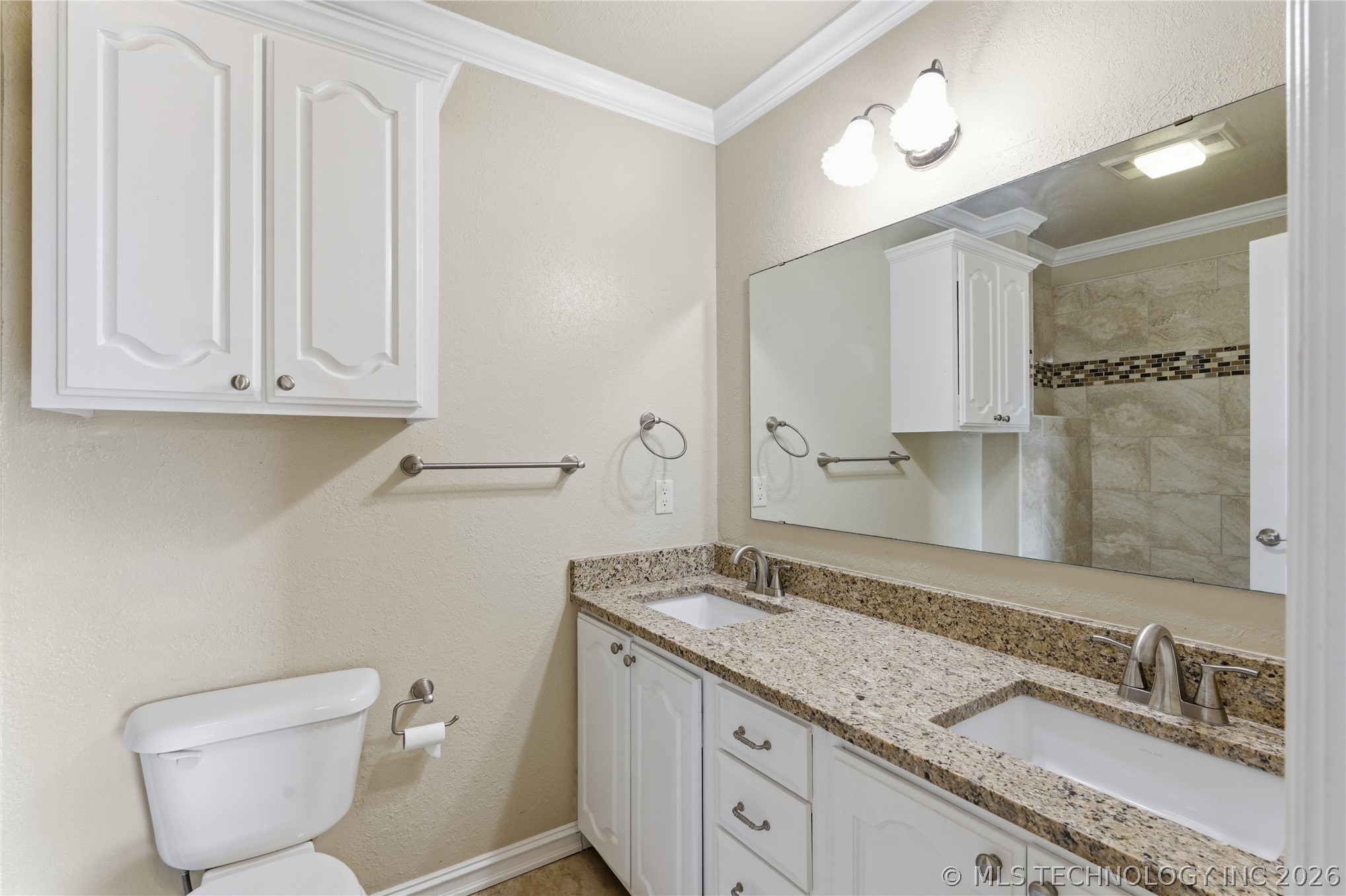 8512 E 121st Street S