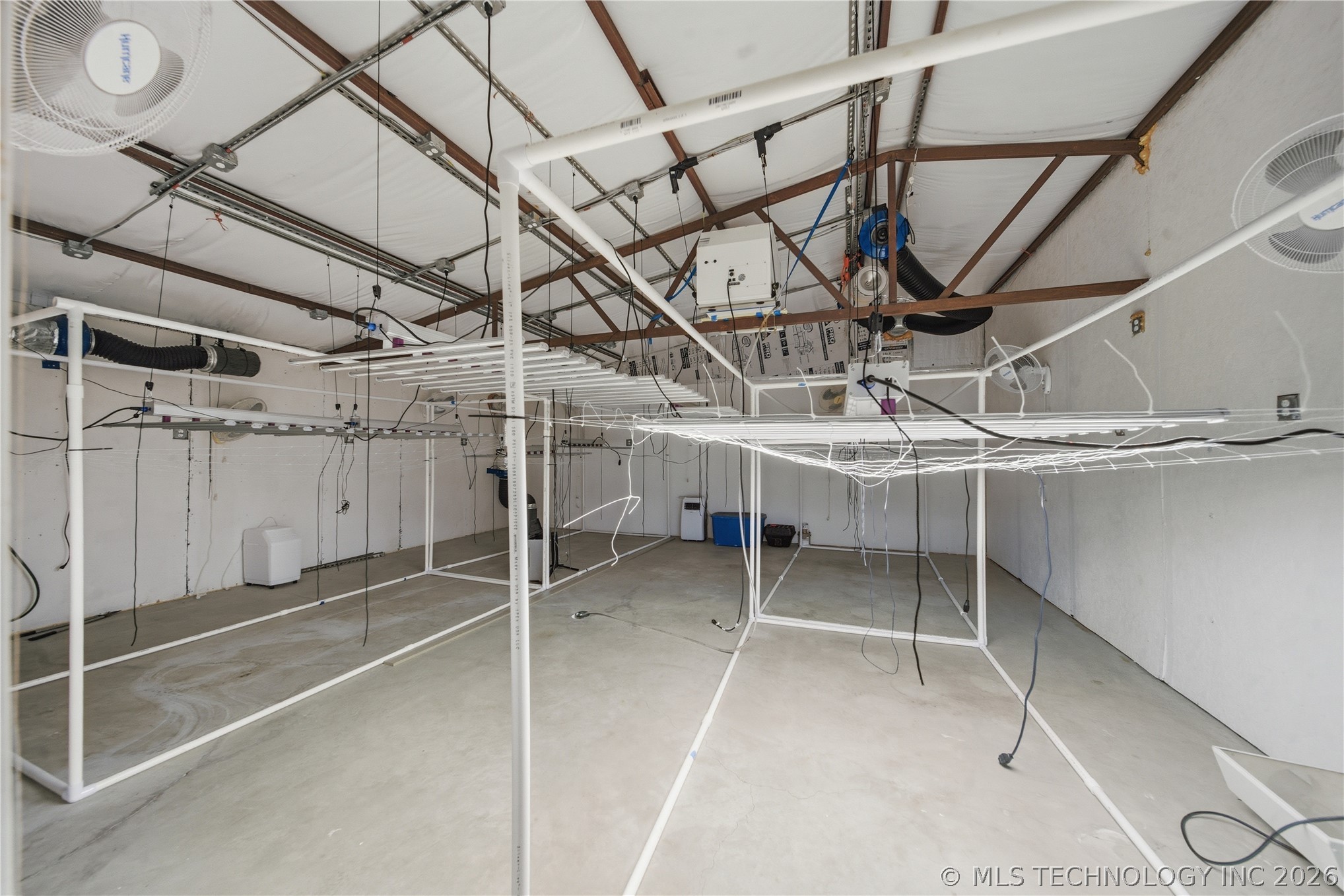 2009 E 168th Street N