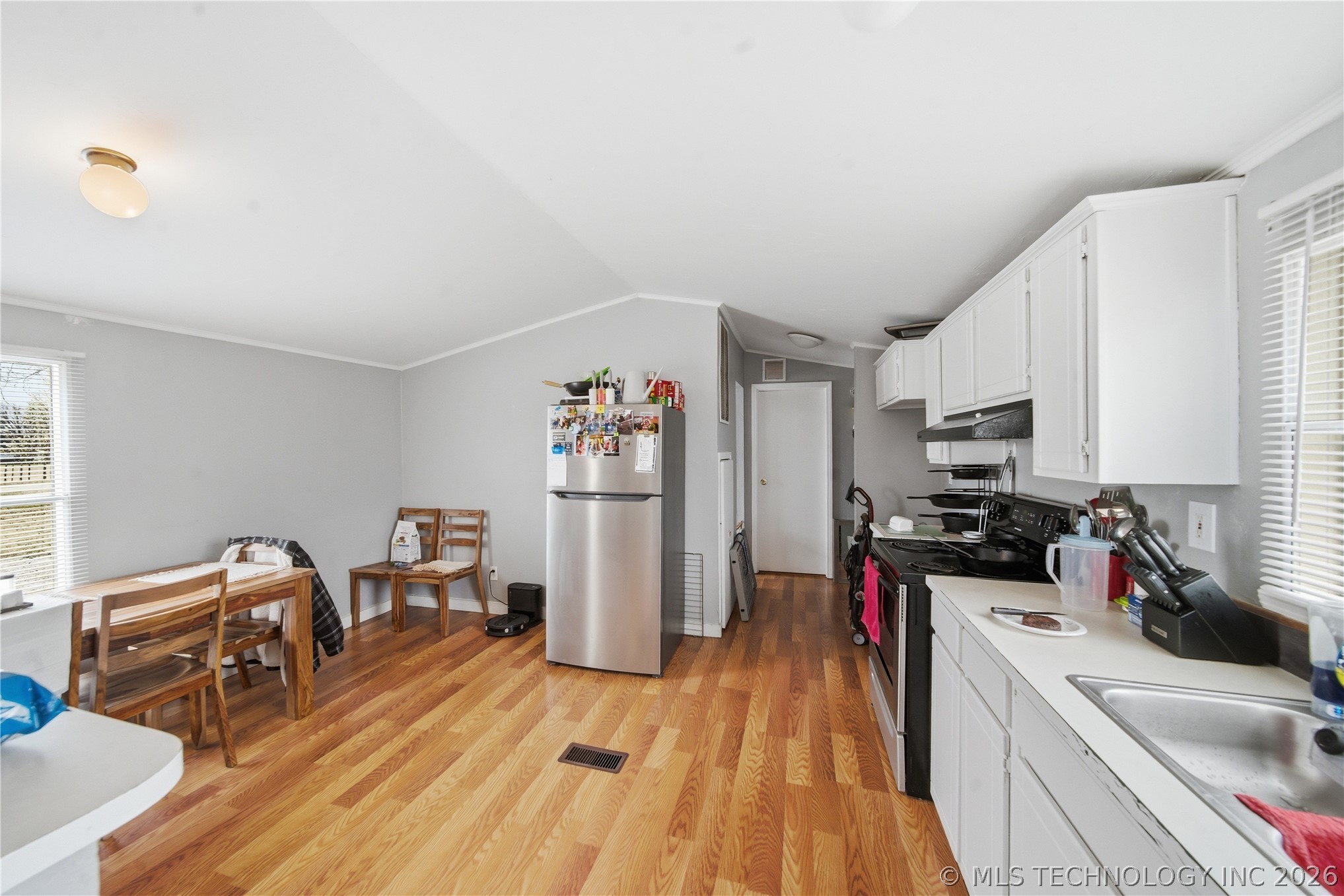 2009 E 168th Street N