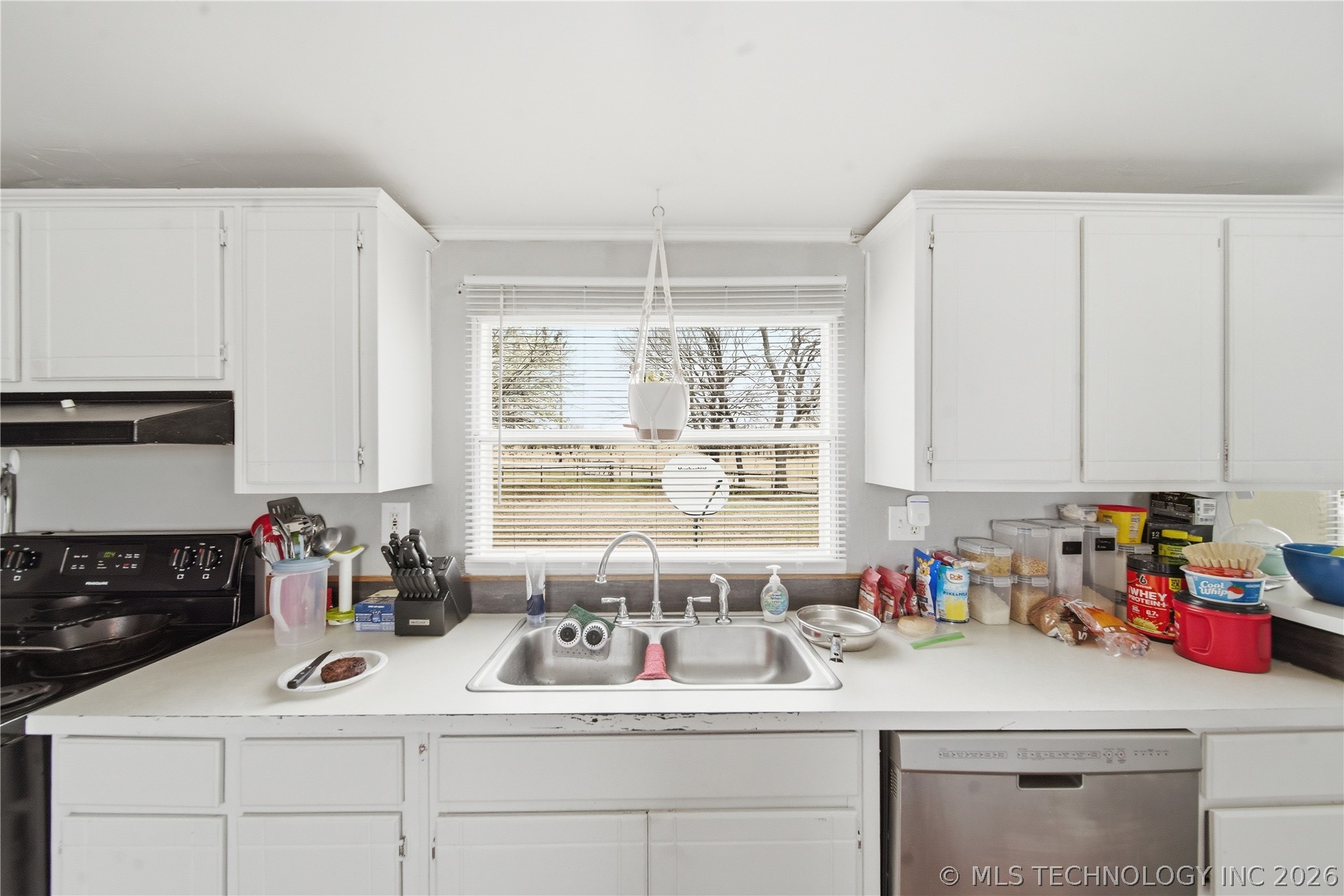 2009 E 168th Street N