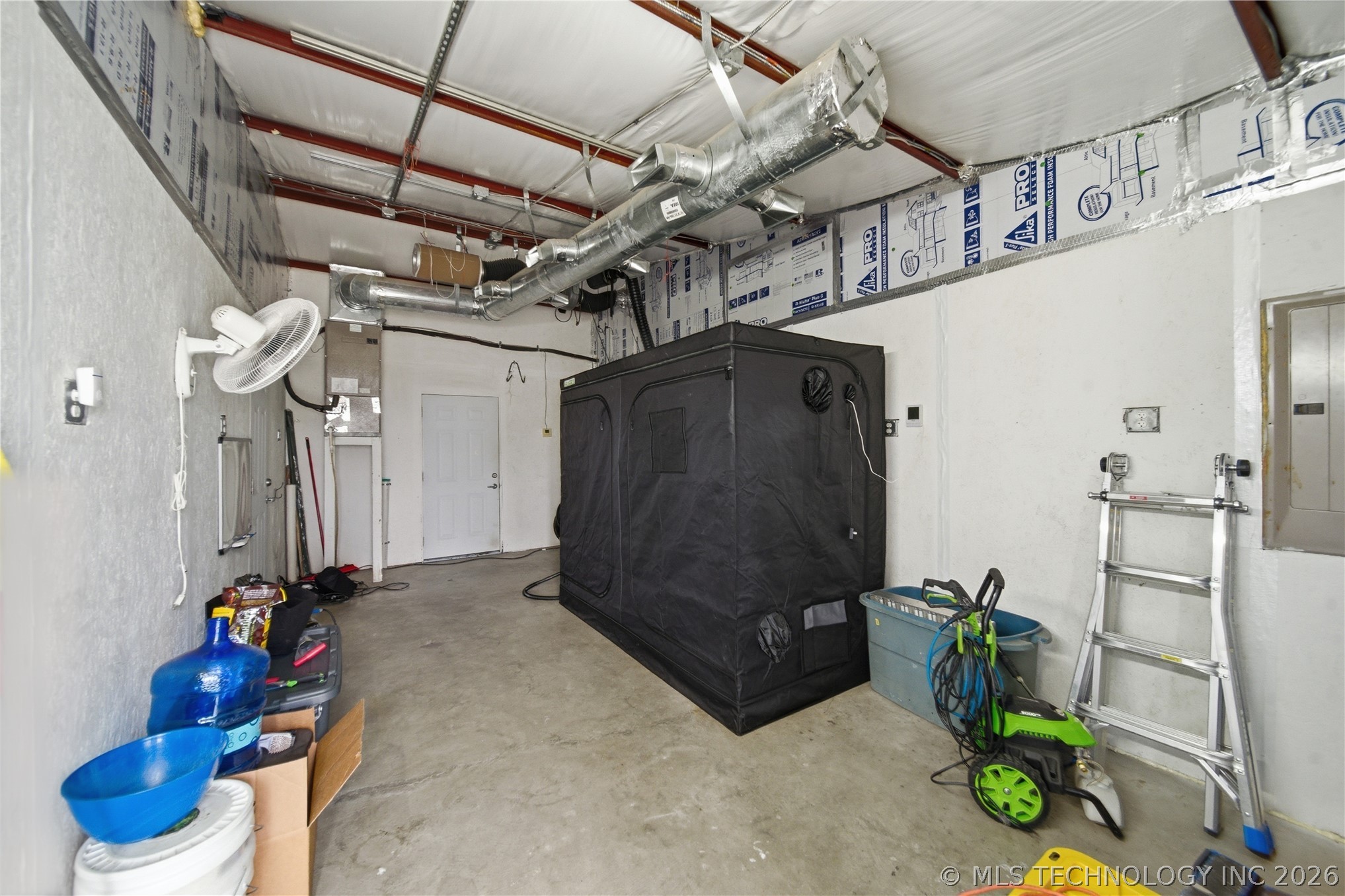 2009 E 168th Street N