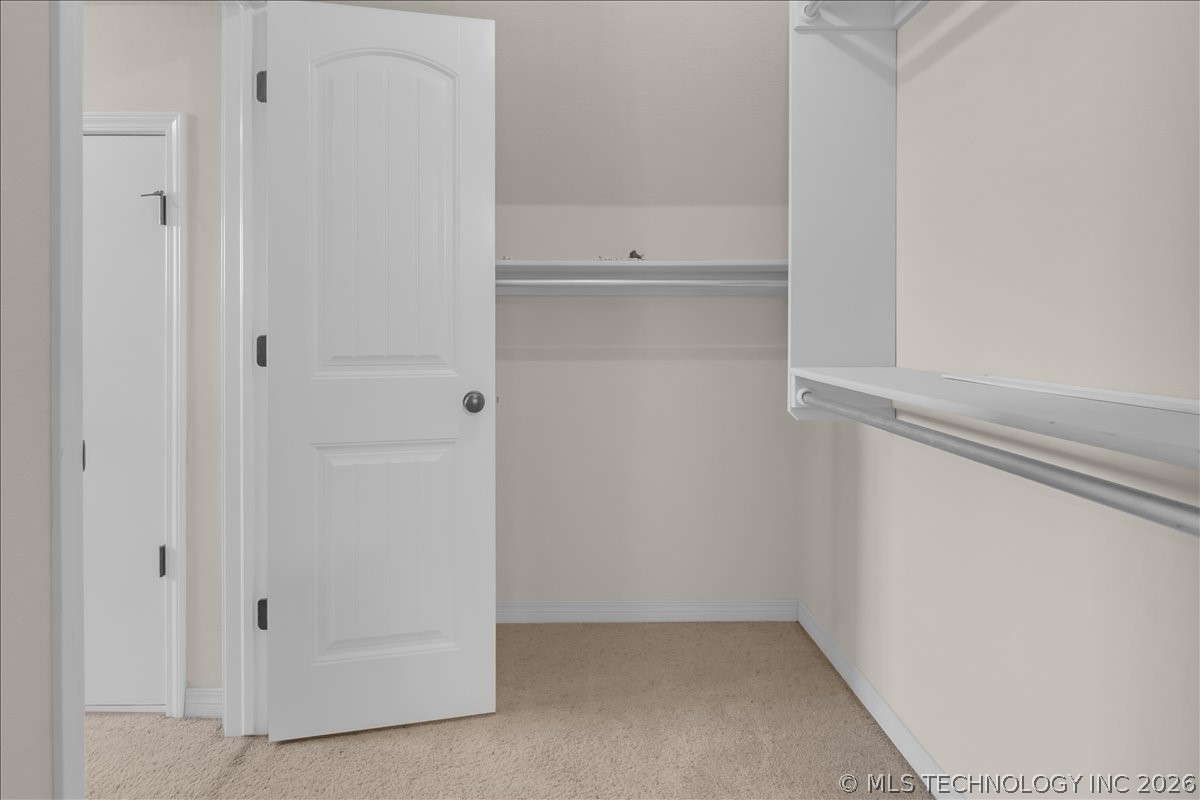 16506 E 49th Place
