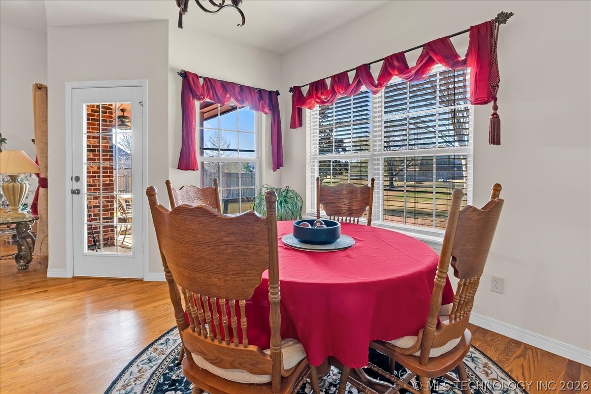 16506 E 49th Place