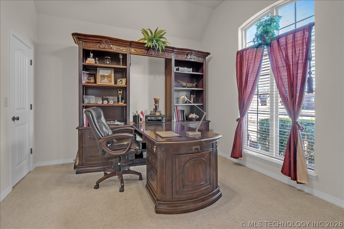 16506 E 49th Place