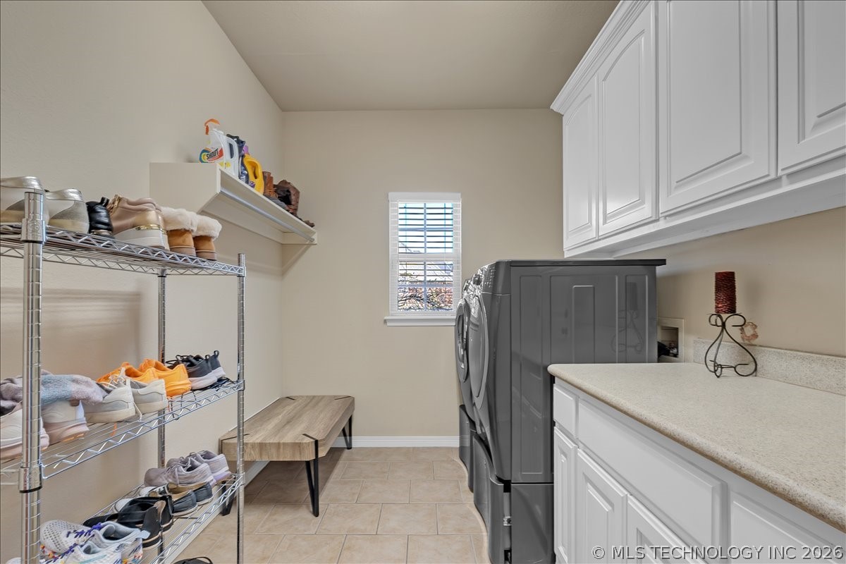 16506 E 49th Place