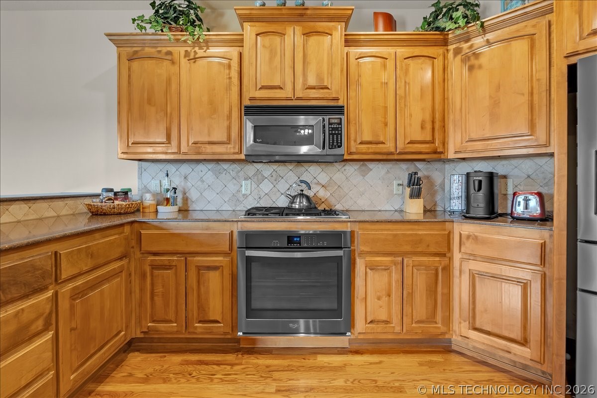 16506 E 49th Place