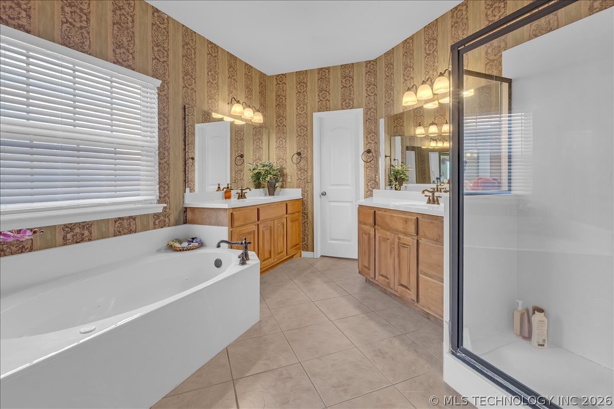 16506 E 49th Place