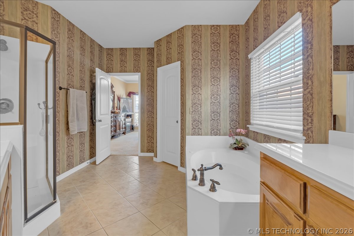 16506 E 49th Place