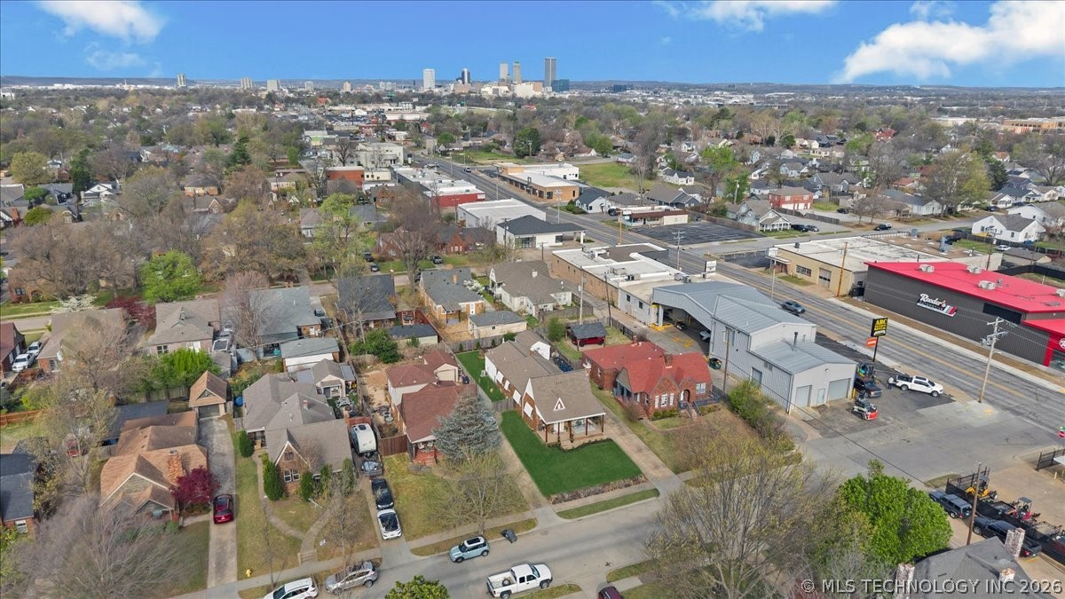 1516 S College Avenue