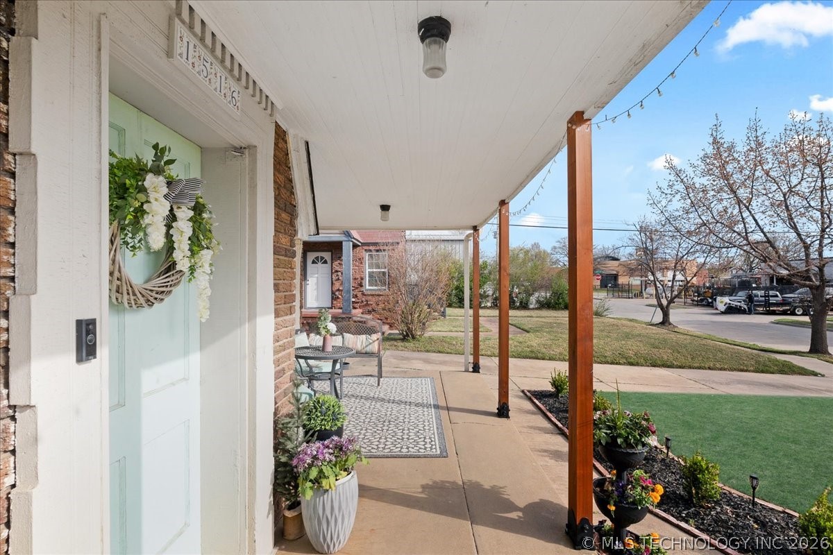 1516 S College Avenue