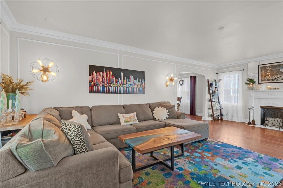 1516 S College Avenue