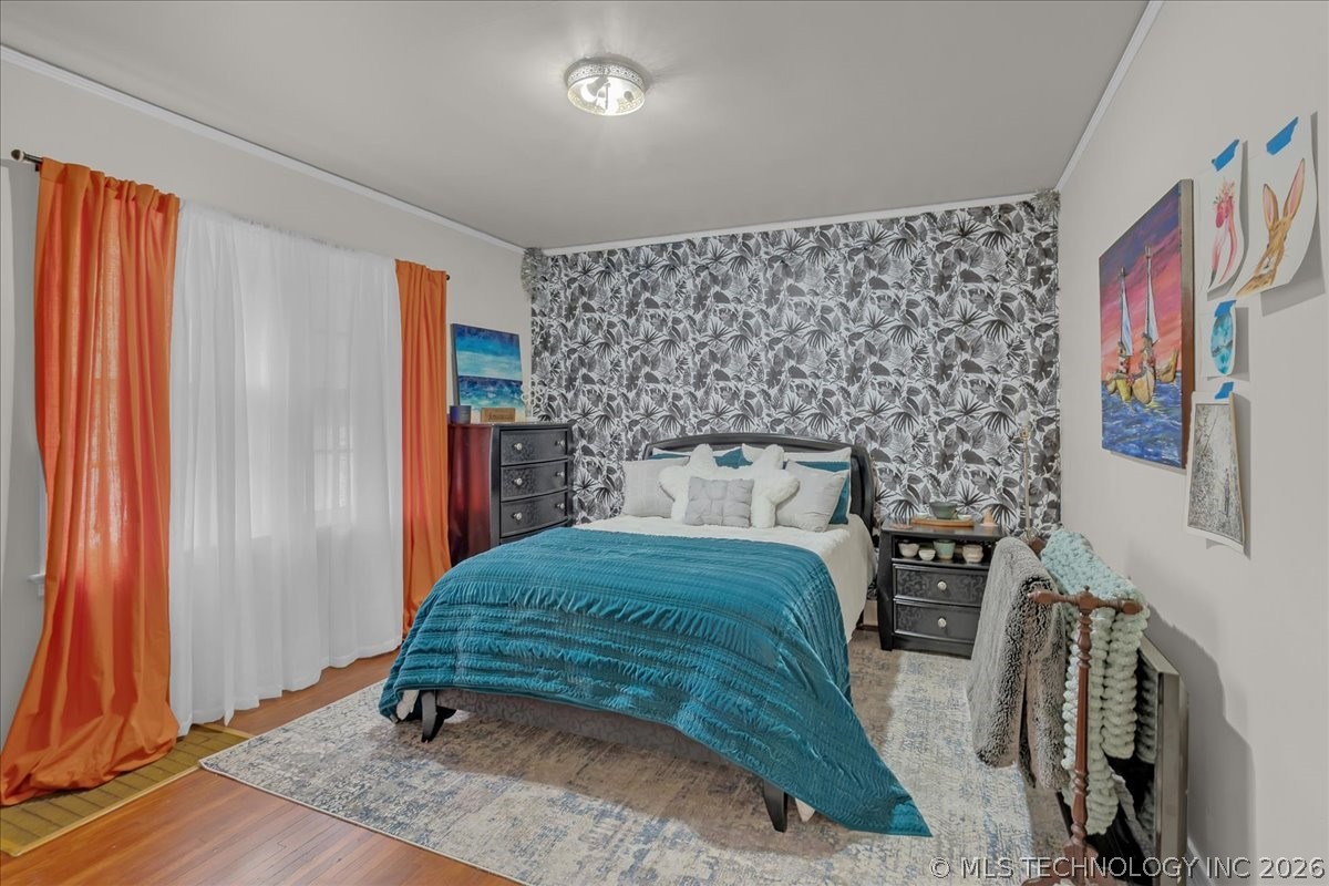 1516 S College Avenue