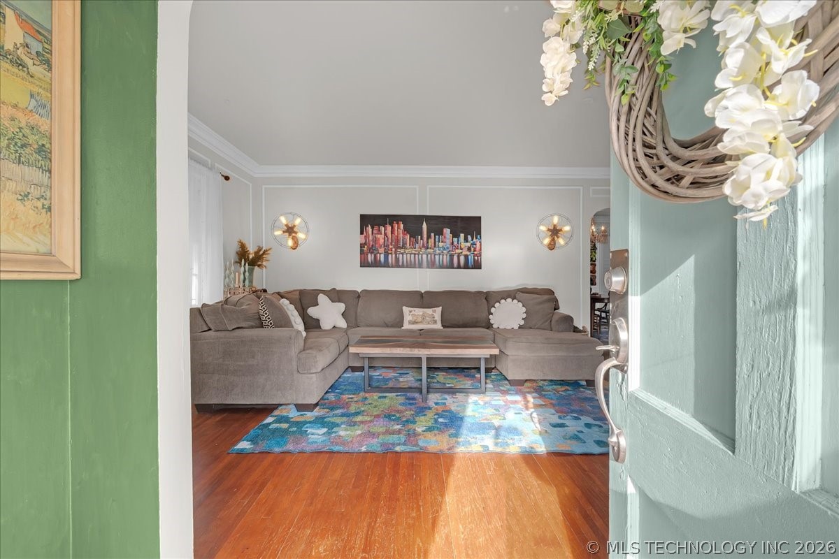 1516 S College Avenue