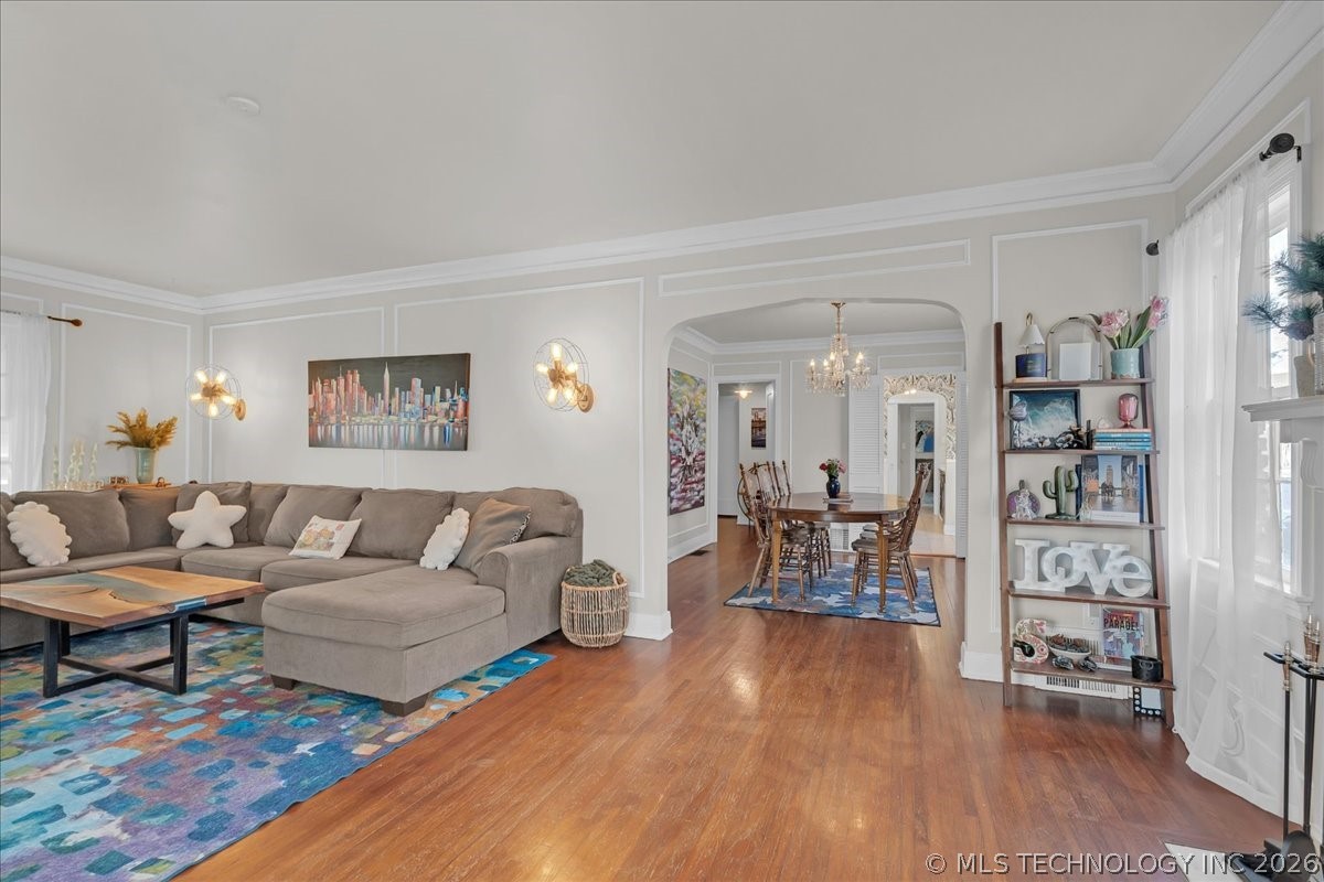 1516 S College Avenue