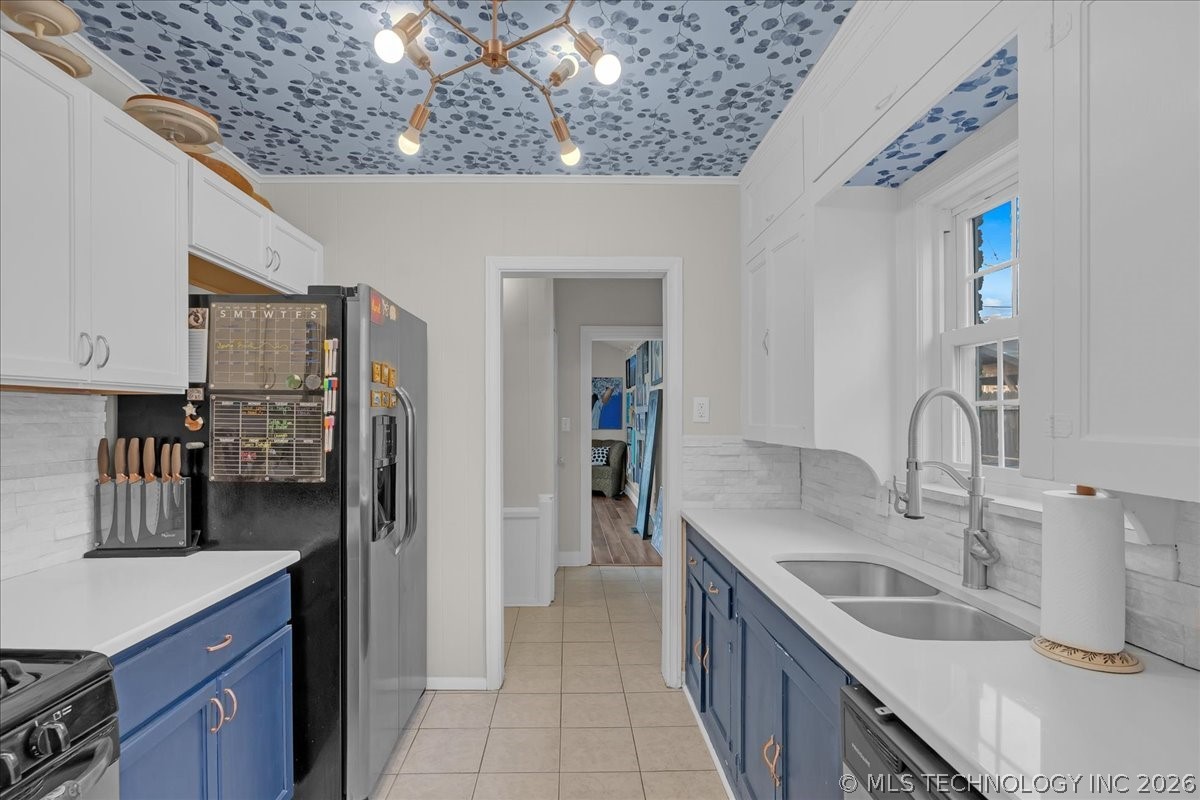 1516 S College Avenue