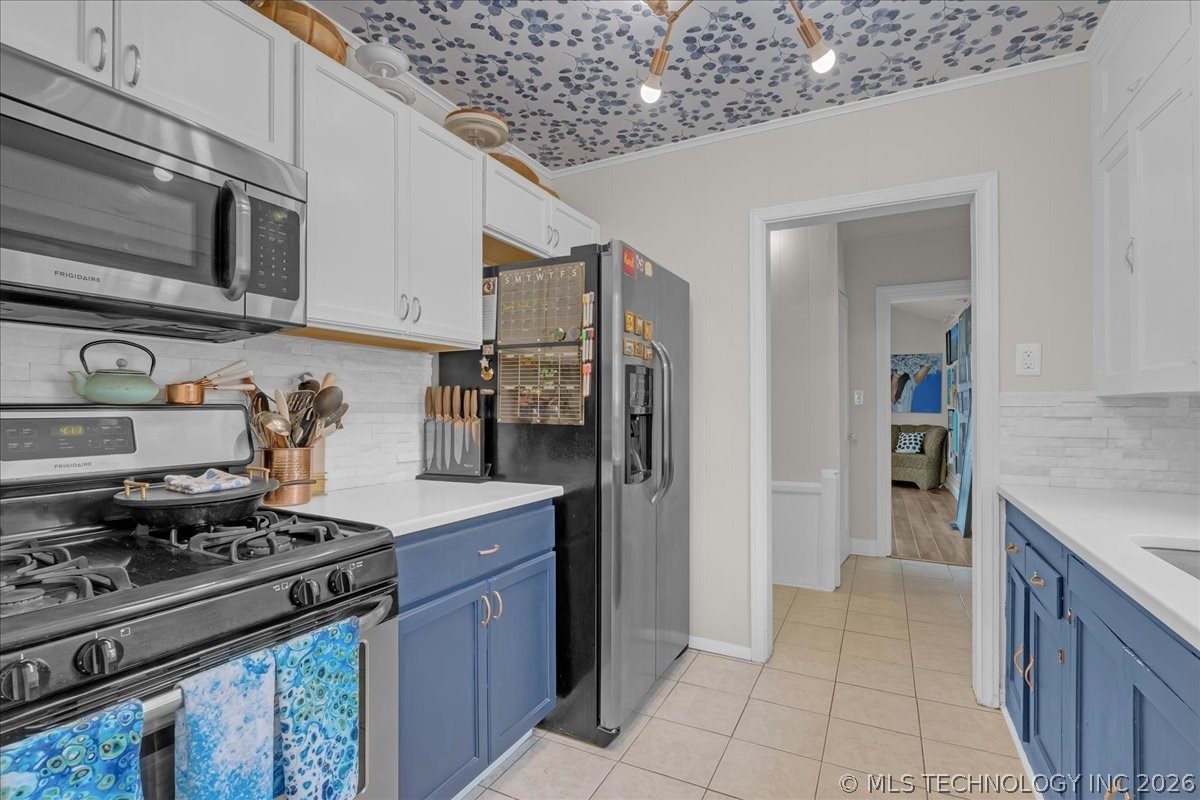 1516 S College Avenue